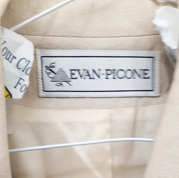 Evan Picone cream Nude Wool ? Blazer crop Jacket size 10 - Picture 3 of 13